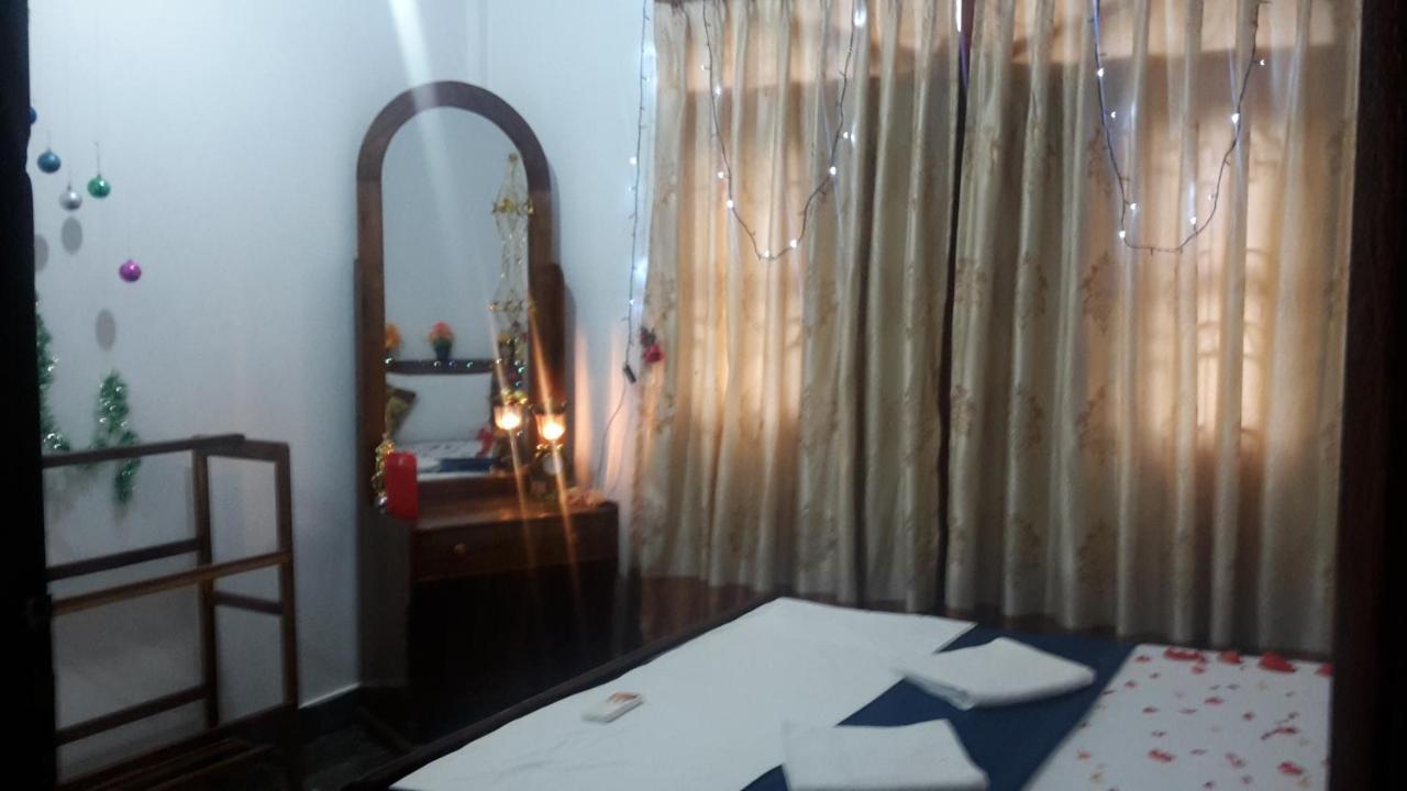 Hotel Blue Whale Jaffna Exterior foto