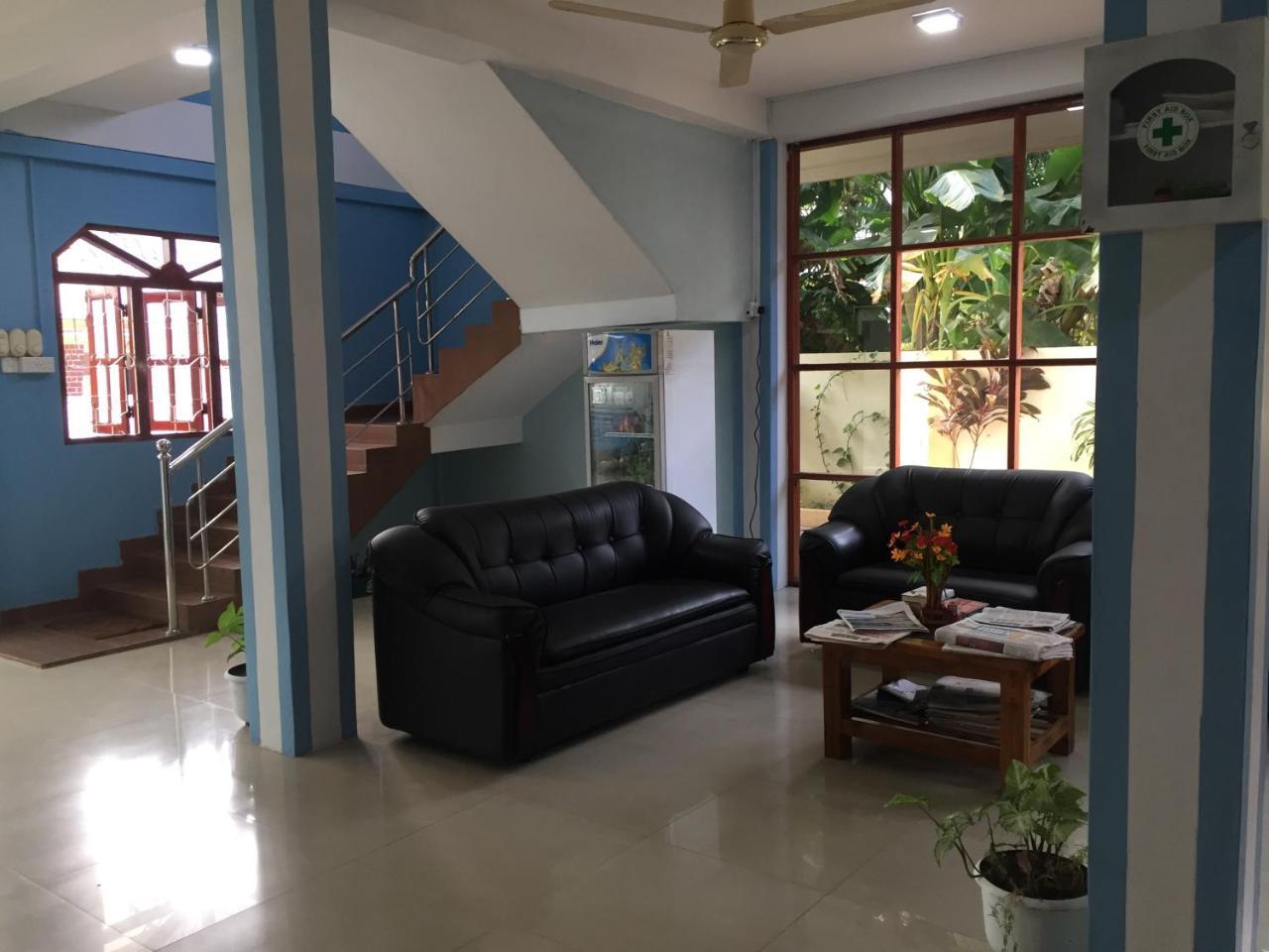 Hotel Blue Whale Jaffna Exterior foto